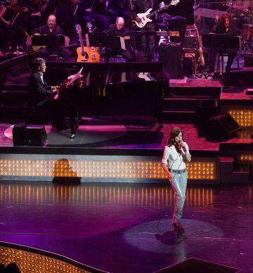 Martina McBride performs with David Foster